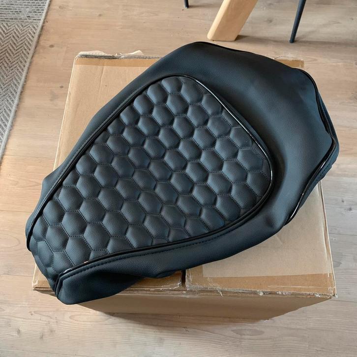 Segway zadelhoes Audi RS style (E110/E125), Fietsen en Brommers, Brommeronderdelen | Scooters, Nieuw, Zadel, Ophalen of Verzenden