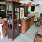 Brocante vintage oude smalle ondiepe vitrinekast winkelkast, Antiek en Kunst, Curiosa en Brocante, Ophalen