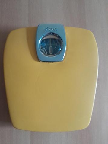 Vintage Dea personenweegschaal 1950's / 1960's  beschikbaar voor biedingen