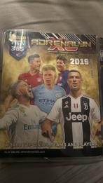 “Adrenalyn XL FIFA 365 2019 album + 30 kaarten, Ophalen of Verzenden, Gebruikt, Meerdere kaarten, Foil