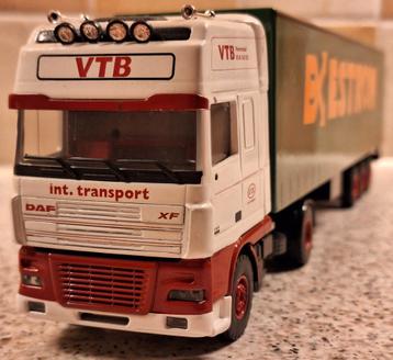 DAF 95Xf trekker met schuifzeilenoplegger "VTB / Estron" beschikbaar voor biedingen