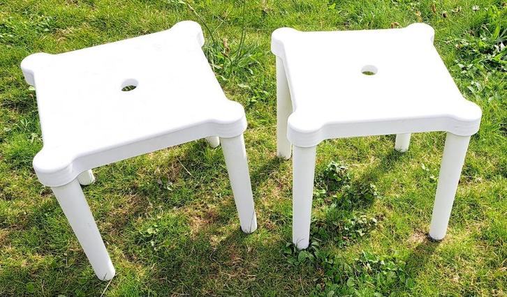 IKEA UTTER - Kinderkrukje - 28CM - Voor buiten&binnen - wit, Kinderen en Baby's, Kinderstoelen, Gebruikt, Overige typen, Ophalen of Verzenden