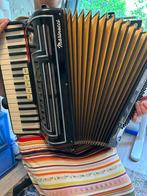 80 bas accordeon Marinucci, Muziek en Instrumenten, Accordeons, Ophalen, Gebruikt, Met riemen, 80-bas