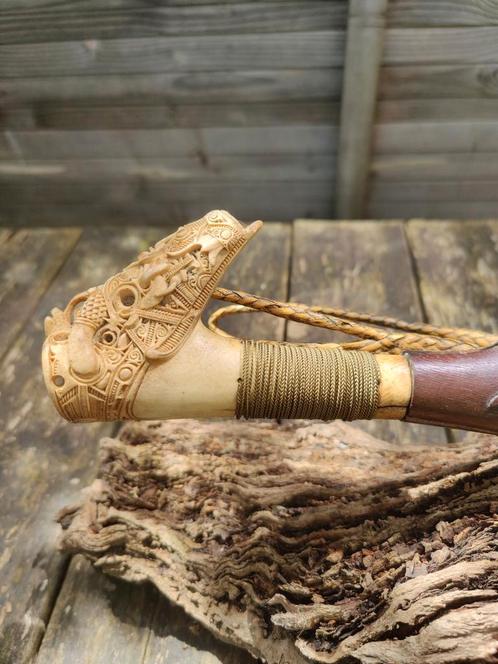 Antiek Dayak mandau Koppensnellers Zwaard Sabel Borneo, Antiek en Kunst, Kunst | Niet-Westerse kunst, Ophalen of Verzenden