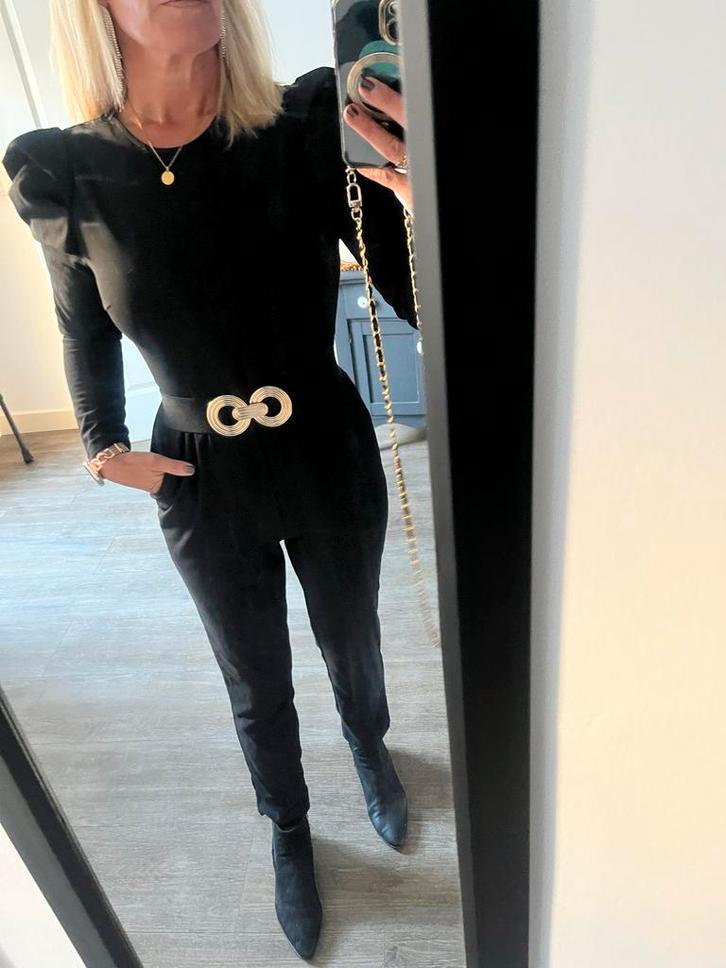 Zwarte jumpsuit met pofmouwen, Kleding | Dames, Jumpsuits, Zo goed als nieuw, Maat 36 (S), Zwart, Ophalen of Verzenden