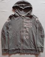 Grijs vest mt 122, Kinderen en Baby's, Kinderkleding | Maat 122, Trui of Vest, Ophalen of Verzenden, Zo goed als nieuw, Name IT