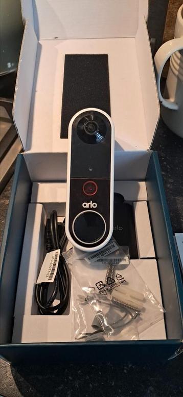 Arlo videodeurbel en Arlo Chime 2 beschikbaar voor biedingen