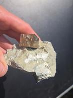 Pyriet Navajun, Spanje, Verzamelen, Mineralen en Fossielen, Ophalen of Verzenden, Mineraal