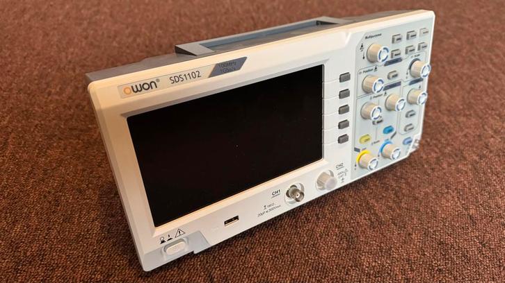 Owon SDS1102 Digitale Opslagoscilloscoop, Hobby en Vrije tijd, Elektronica-componenten, Zo goed als nieuw, Ophalen