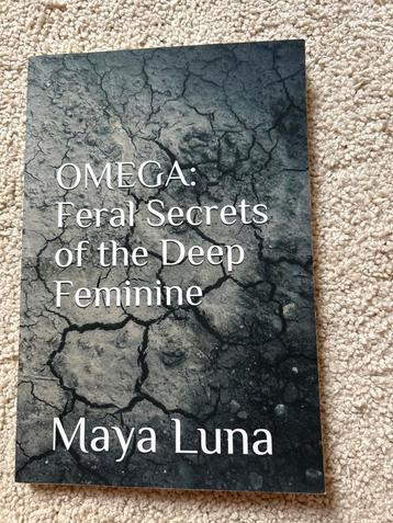 Gedichten over Feminine Gnosis - Maya Luna beschikbaar voor biedingen