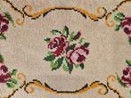 Vintage wol Handgemaakt Smyrna tapijt floral roses 68x119cm, 100 tot 150 cm, Smyrna vintage oosters Retro hype, Zo goed als nieuw