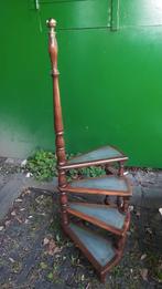 Vintage bibliotheektrap in Victoriaanse stijl, Huis en Inrichting, Tafels | Bijzettafels, Ophalen, Minder dan 55 cm, Gebruikt