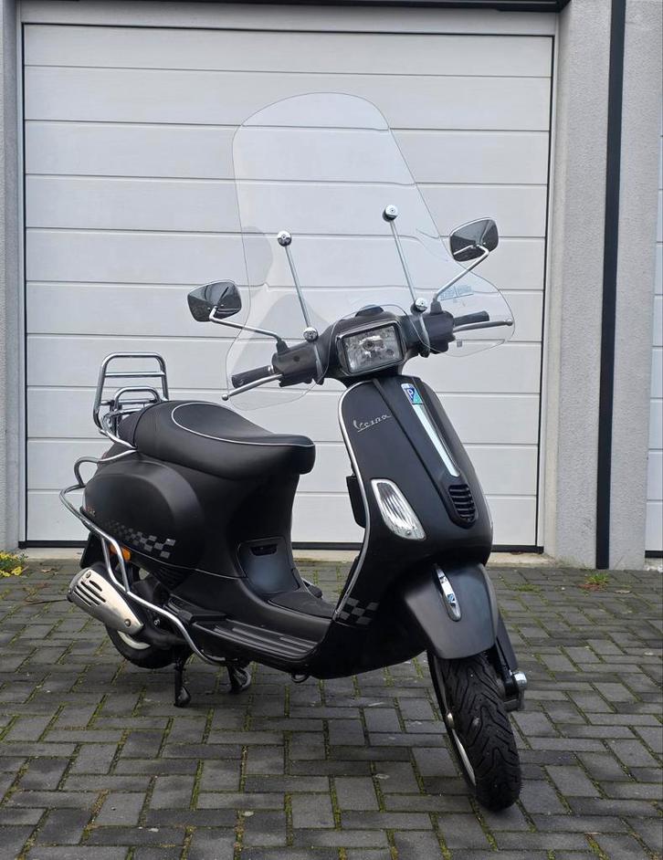 Vespa S50 4T, Fietsen en Brommers, Scooters | Piaggio, Gebruikt, Maximaal 25 km/u, Ophalen