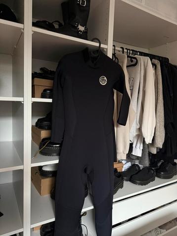 Ripcurl Wetsuit maat 10 beschikbaar voor biedingen