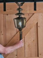Koets Lamp, Ophalen
