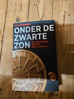 Onder de zwarte zon. Rolf Wennekes, Ophalen of Verzenden, Zo goed als nieuw, Europa