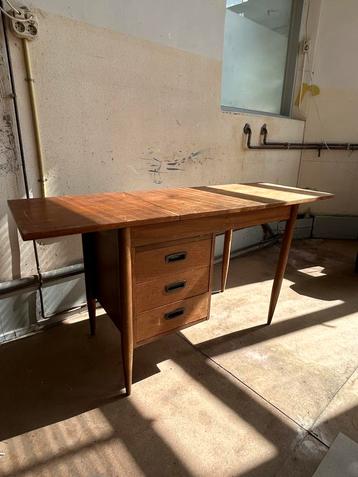 Arne Vodder Vintage Houten Bureau (uitschuifbaar) beschikbaar voor biedingen