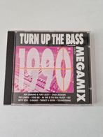 Turn up the bass 1990 megamix, Cd's en Dvd's, Cd's | Dance en House, Gebruikt, Ophalen of Verzenden, Dance Populair