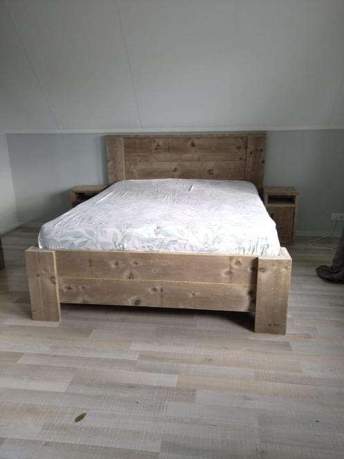 Tweepersoonsbedden van steigerhout, Huis en Inrichting, Slaapkamer | Bedden, Nieuw, Tweepersoons, Overige maten, Overige maten