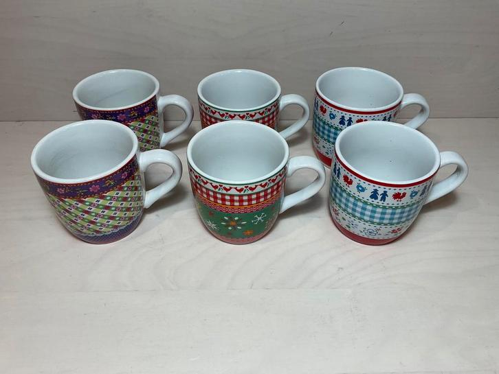 Zes vrolijke Albert Heijn bekers (senseo maat), Huis en Inrichting, Keuken | Keukenbenodigdheden, Zo goed als nieuw, Ophalen of Verzenden