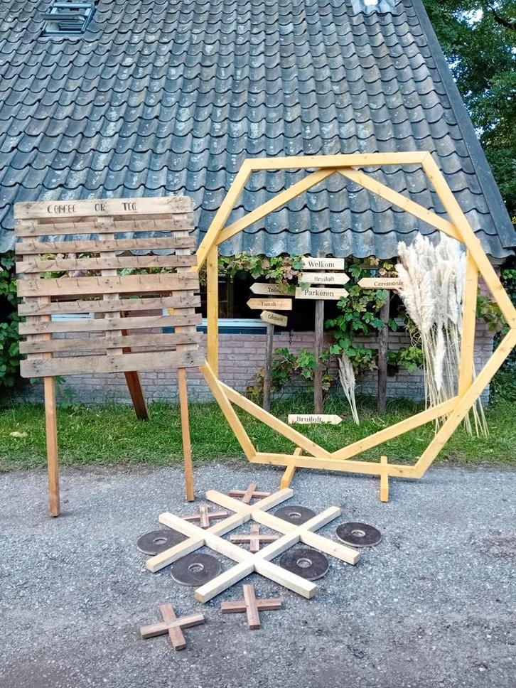 Bruiloft Accessoires - Zo Goed Als Nieuw!, Hobby en Vrije tijd, Feestartikelen, Zo goed als nieuw, Versiering, Geboorte of Huwelijk