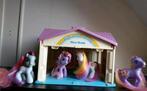 Little pony's met stal set van 4 paardjes, Gebruikt, Ophalen of Verzenden