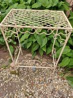 Brocante  sidetable  van ijzer., Huis en Inrichting, Ophalen, 25 tot 50 cm, Rechthoekig, 50 tot 100 cm