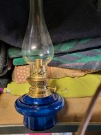 Te koop vintage olie brander met glazen voet met koper, Antiek en Kunst, Antiek | Lampen, Ophalen of Verzenden