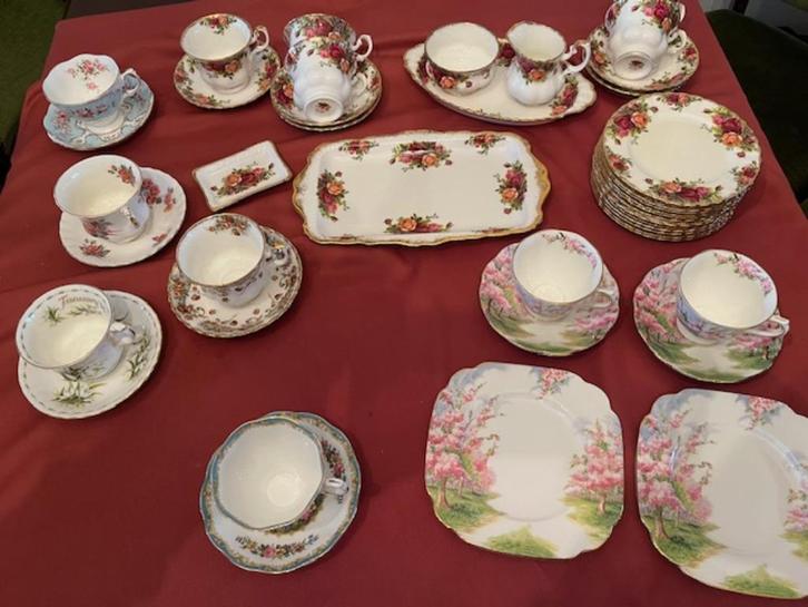 Royal Albert, Verzamelen, Porselein, Kristal en Bestek, Gebruikt, Kop en/of schotel, Porselein, Ophalen