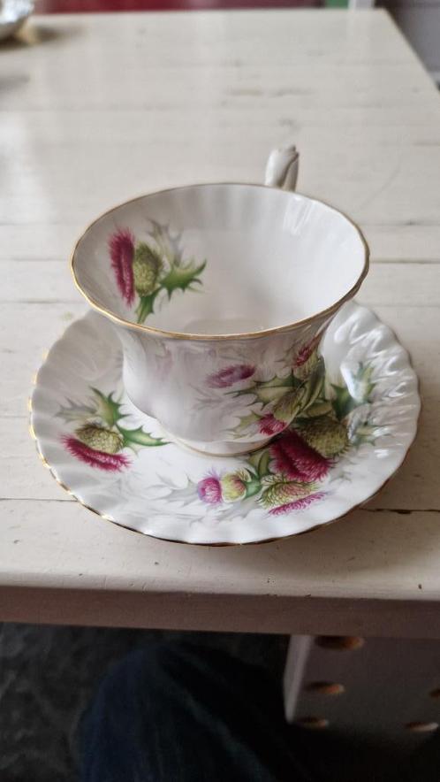 Royal Albert Bone China theekoppen., Huis en Inrichting, Keuken | Servies, Gebruikt, Kop(pen) en/of Schotel(s), Overige stijlen