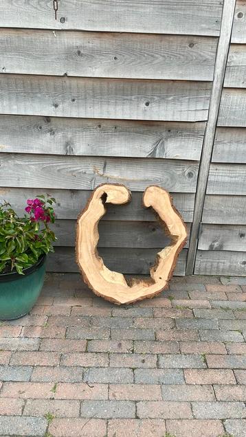 Prachtig gevormde houten stam U vorm voor kunstwerk of epoxy beschikbaar voor biedingen