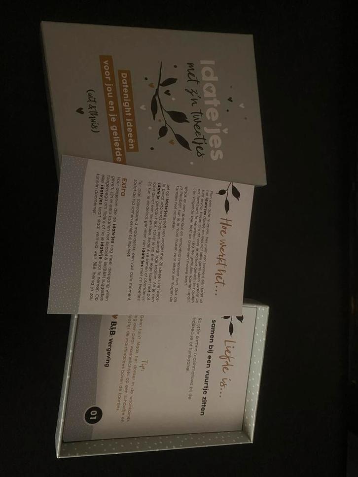 Idate'jes - Datenight Ideeën voor 2, Hobby en Vrije tijd, Gezelschapsspellen | Bordspellen, Zo goed als nieuw, Een of twee spelers