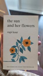 The Sun and Her Flowers - Rupi Kaur, Ophalen of Verzenden, Zo goed als nieuw, Rupi Kaur, Nederland