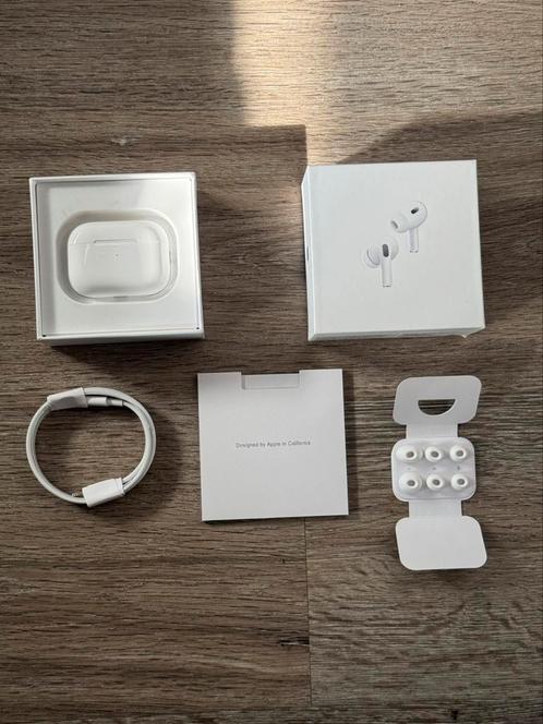 AirPods Pro 2 – NIEUW | USB-C | Geseald, Telecommunicatie, Mobiele telefoons | Oordopjes, Nieuw, Ophalen of Verzenden