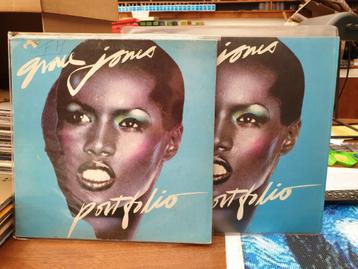 Grace Jones - Port Folio, 2 aanwezig (6) beschikbaar voor biedingen