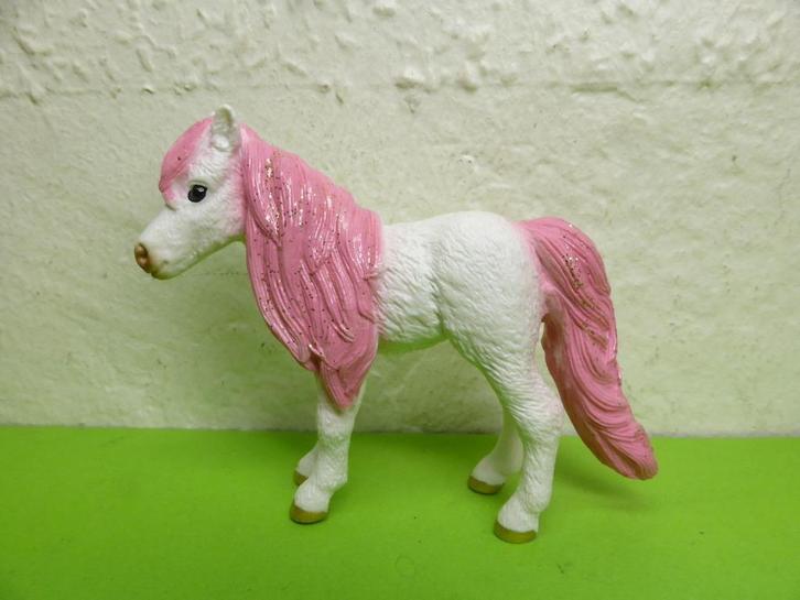 Schleich 82927 kasteelveulen Tyara, Verzamelen, Dierenverzamelingen, Zo goed als nieuw, Beeldje of Figuurtje, Paard, Verzenden
