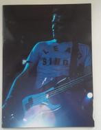 Tourbook Bryan Adams - World Tour 2002 2003, Ophalen of Verzenden, Zo goed als nieuw, Boek, Tijdschrift of Artikel