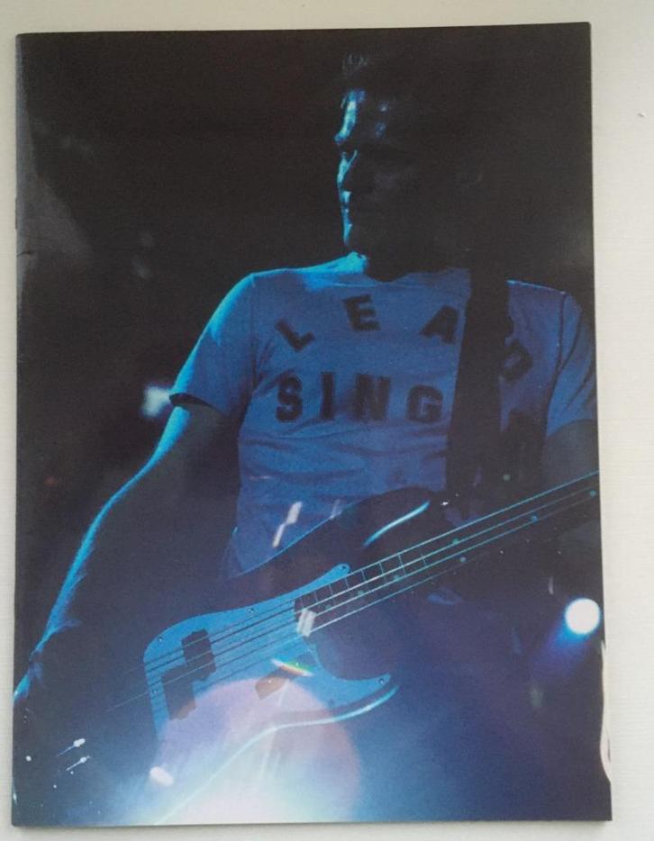 Tourbook Bryan Adams - World Tour 2002 2003, Verzamelen, Muziek, Artiesten en Beroemdheden, Zo goed als nieuw, Boek, Tijdschrift of Artikel