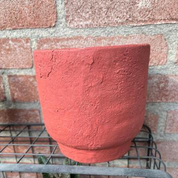 Terracotta Bloempot beschikbaar voor biedingen