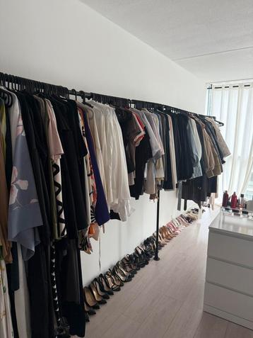Kledingrekken van staal – 5m, 2m en 1,5m beschikbaar voor biedingen