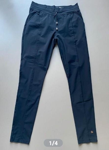 Y-Conic, travelstof broek. Maat: L. Nieuw., Kleding | Dames, Broeken en Pantalons, Nieuw, Maat 42/44 (L), Blauw, Lang, Ophalen of Verzenden
