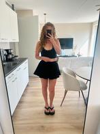 Shorts zwart plissé, Kort, Verzenden, Zwart, Zo goed als nieuw