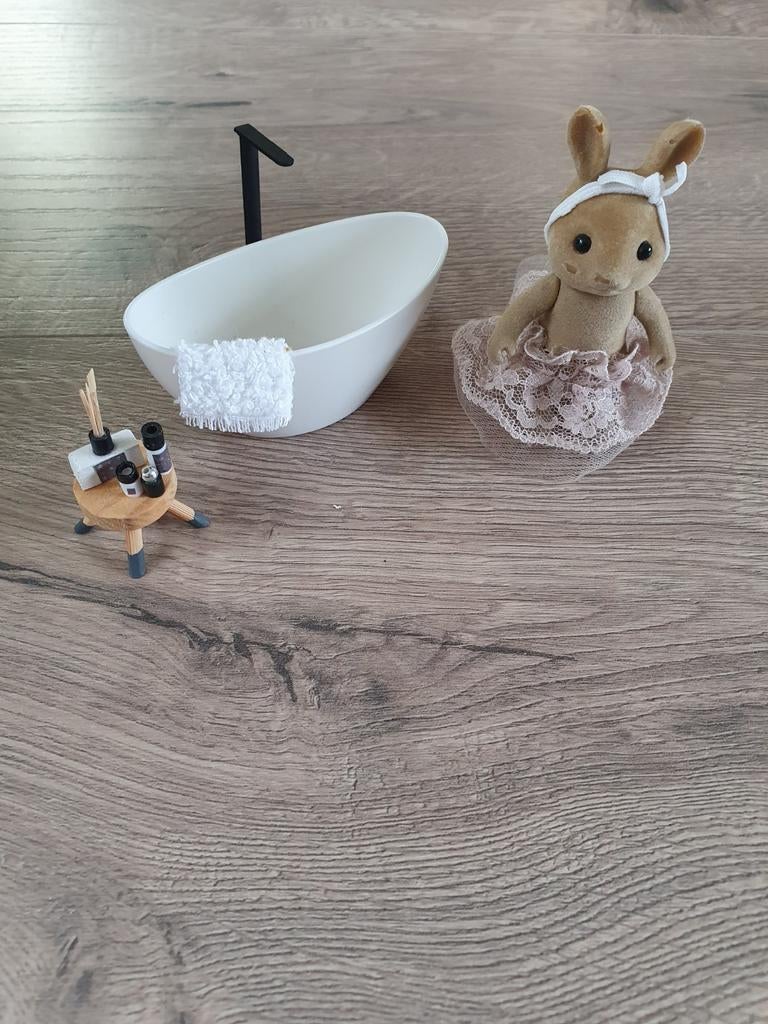 Poppenhuis bad met luxe staande kraan nieuw, Ophalen of Verzenden, Nieuw, Poppenhuis