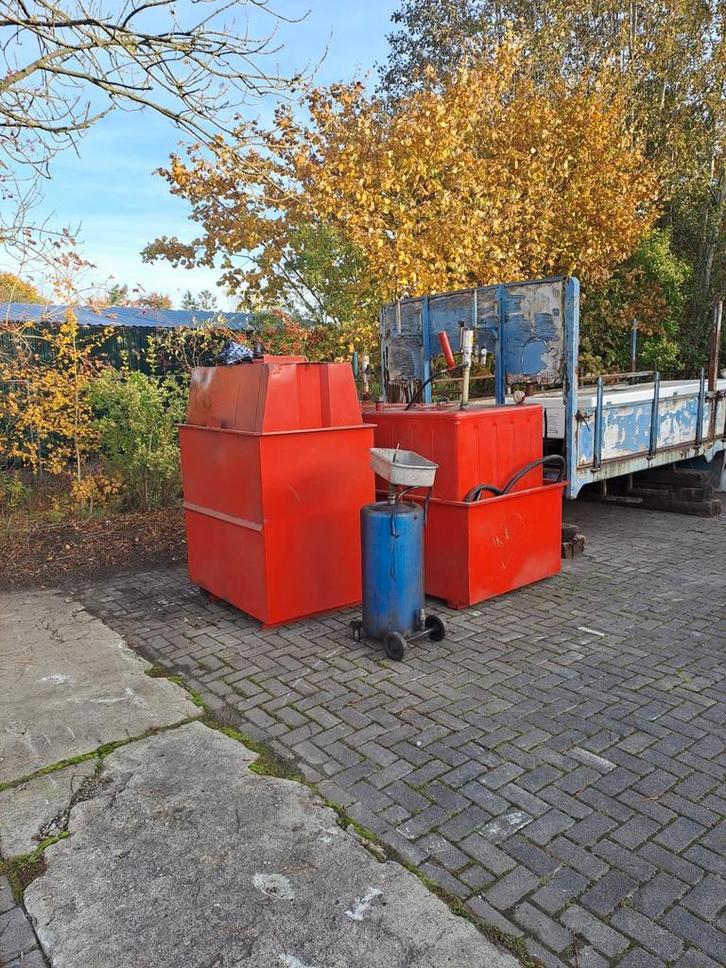 Gebruikte Dieseltanks en Olieopvang, Zakelijke goederen, Machines en Bouw | Industrie en Techniek, Ophalen of Verzenden