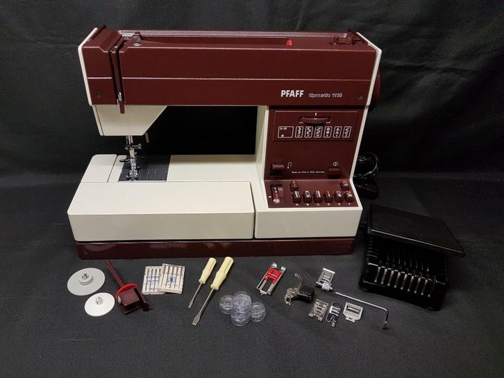 Pfaff naaimachine -  Tipmatic, Hobby en Vrije tijd, Naaimachines en Toebehoren, Zo goed als nieuw, Naaimachine, Pfaff, Ophalen of Verzenden