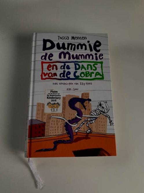 Tosca Menten - Dummie de mummie en de dans van de cobra, Boeken, Kinderboeken | Jeugd | onder 10 jaar, Zo goed als nieuw, Ophalen of Verzenden
