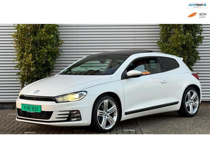 Volkswagen SCIROCCO Automaat / Panodak / LEDER / Xenon, Auto's, Volkswagen, Bedrijf, Te koop, Scirocco, Airbags, Airconditioning