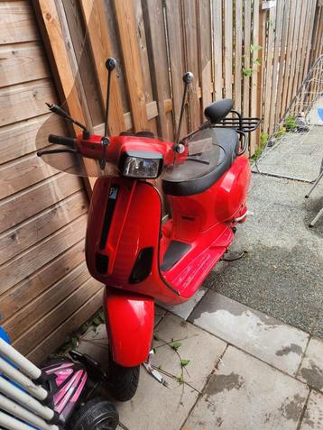 vespa sport s dragon red beschikbaar voor biedingen