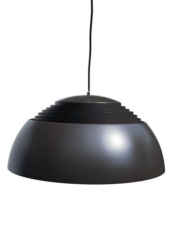 AJ Hanglamp van Arne Jacobsen voor Louis Poulsen, 1980s beschikbaar voor biedingen