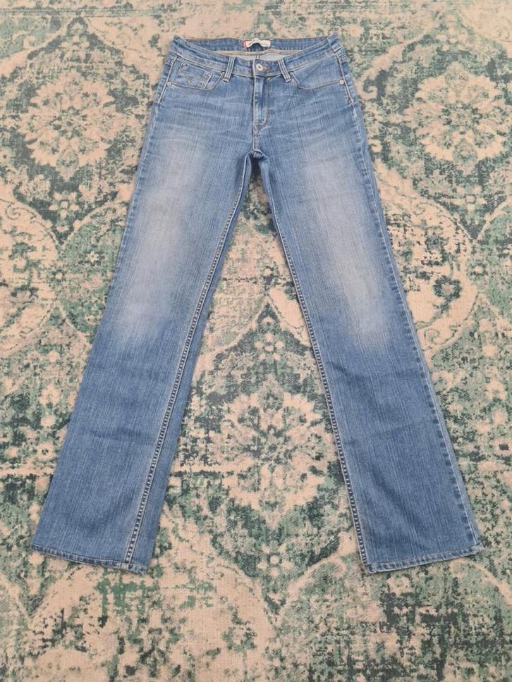 Levi's 627 straight Fit W29 L34 WMN Tulsi2934 Blauw, Kleding | Dames, Spijkerbroeken en Jeans, Zo goed als nieuw, W28 - W29 (confectie 36)